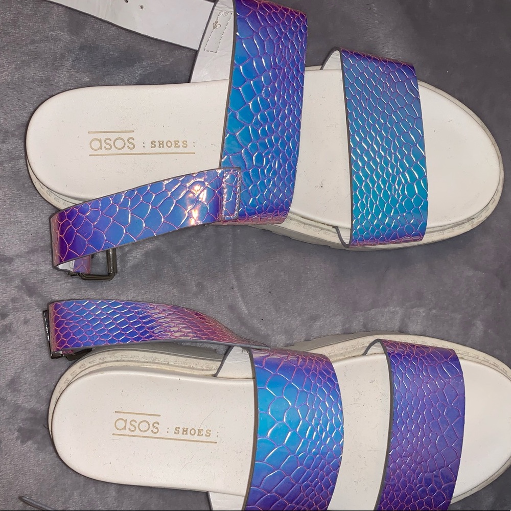 Platform sandals